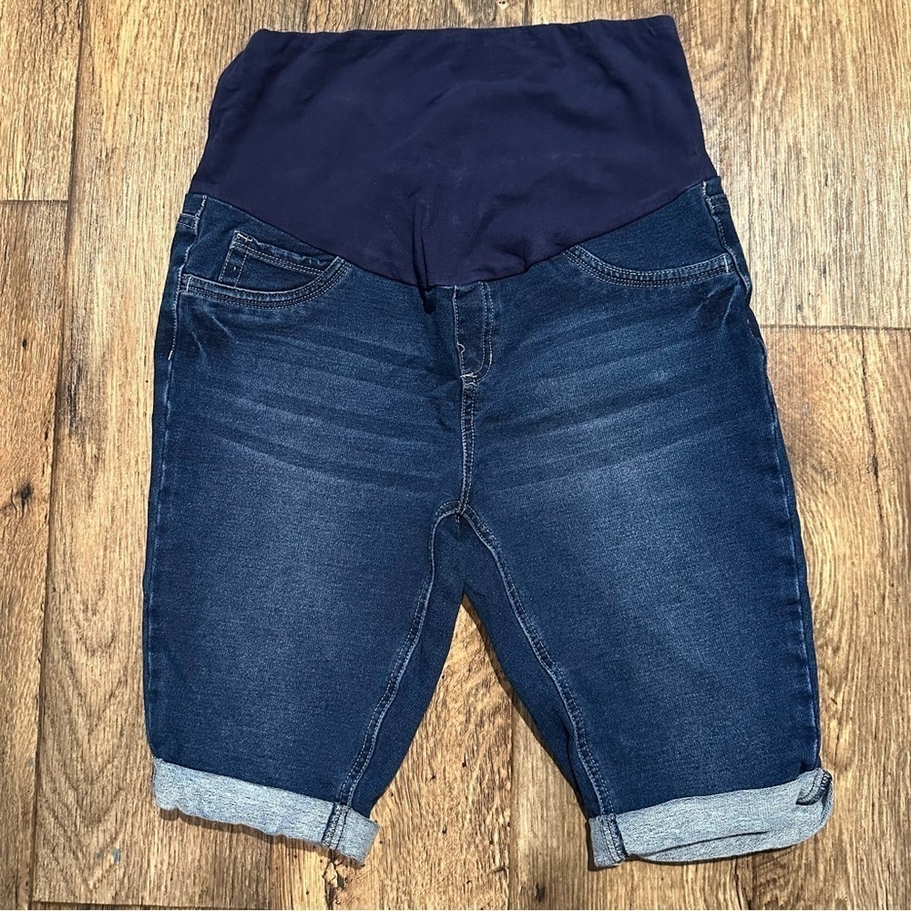 Planet‎ Motherhood Maternity Bermuda Size Medium